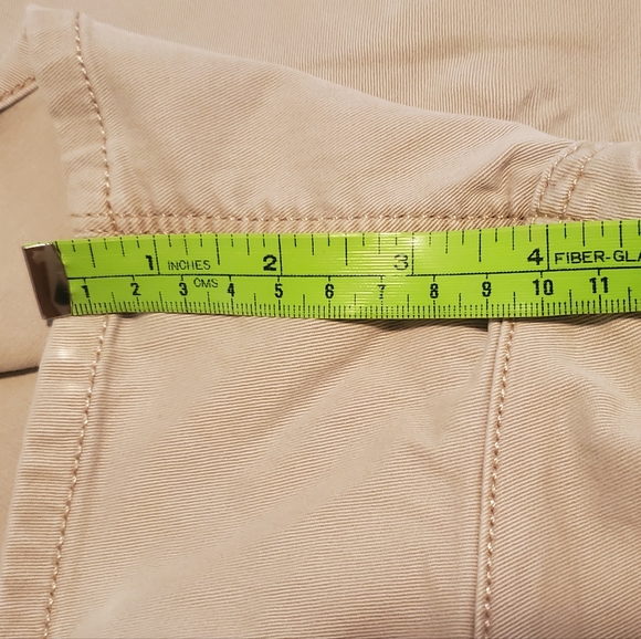 2 pairs of SO shorts size 11 tan and green - Picture 11 of 12